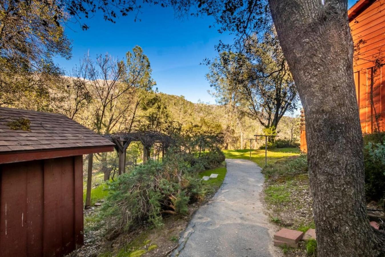 Sierra Vista Lookout Lodge With Creek, Waterfall And Waterholes, Minutes From Bass Lake And Yosemite South Gate North Fork Экстерьер фото